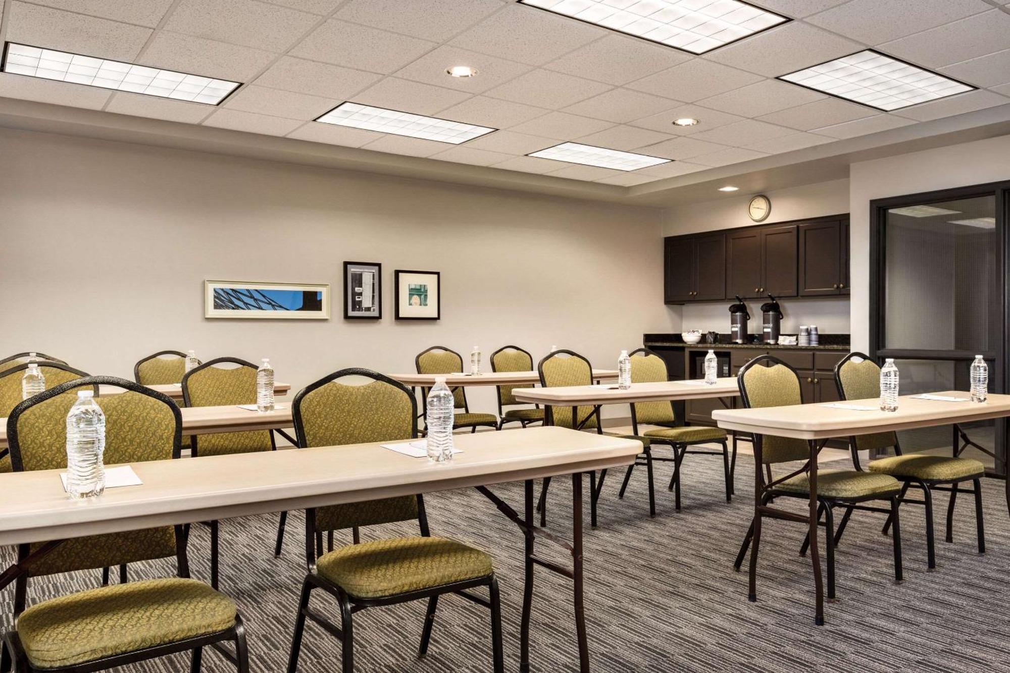 Country Inn & Suites By Radisson, St Cloud East, Mn Saint Cloud Eksteriør bilde