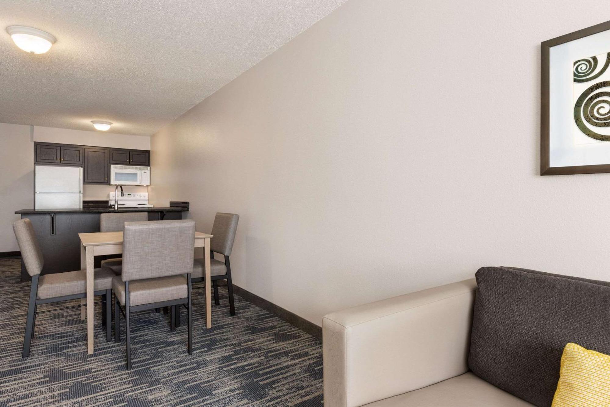 Country Inn & Suites By Radisson, St Cloud East, Mn Saint Cloud Eksteriør bilde